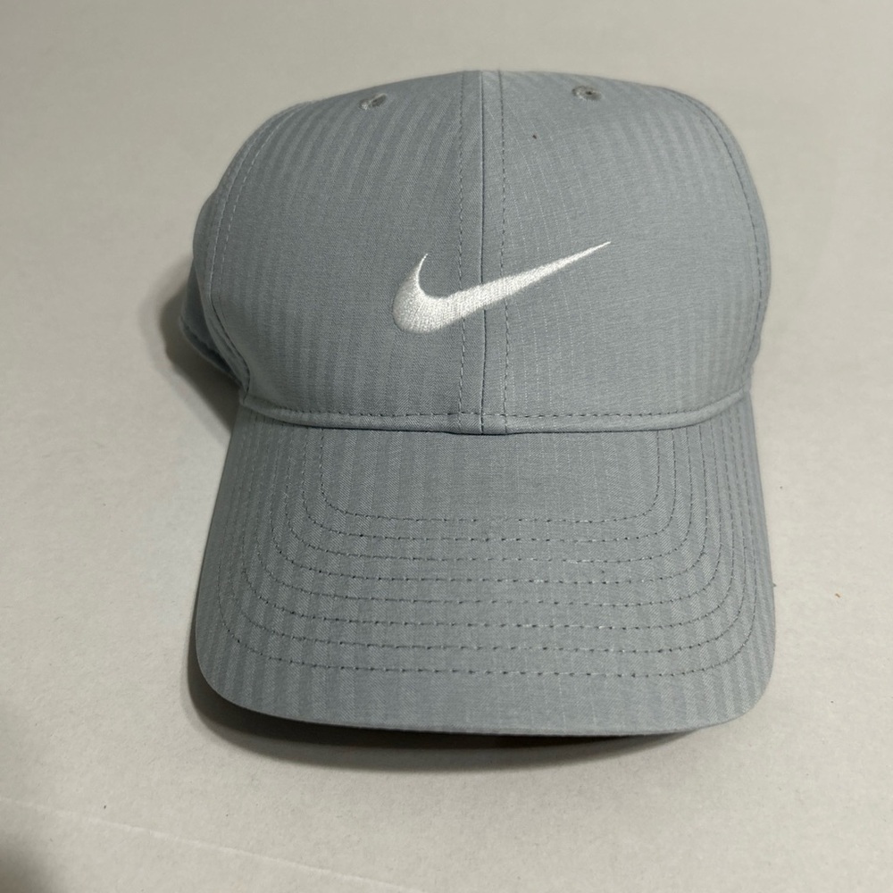 Nike Gray Cap Legacy 91 Dri-Fit new no tags unisex